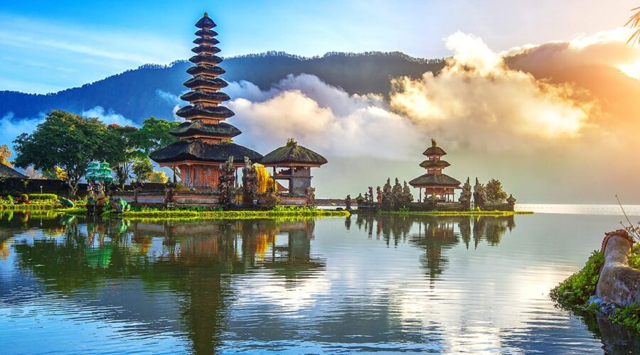 Esplorare l’Incantevole Indonesia: Un Viaggio Indimenticabile